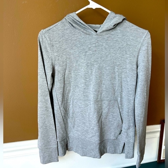 Eddie Bauer Girls Grey Long Sleeve Tee Hoodie Size Medium (10/12) - Picture 1 of 4